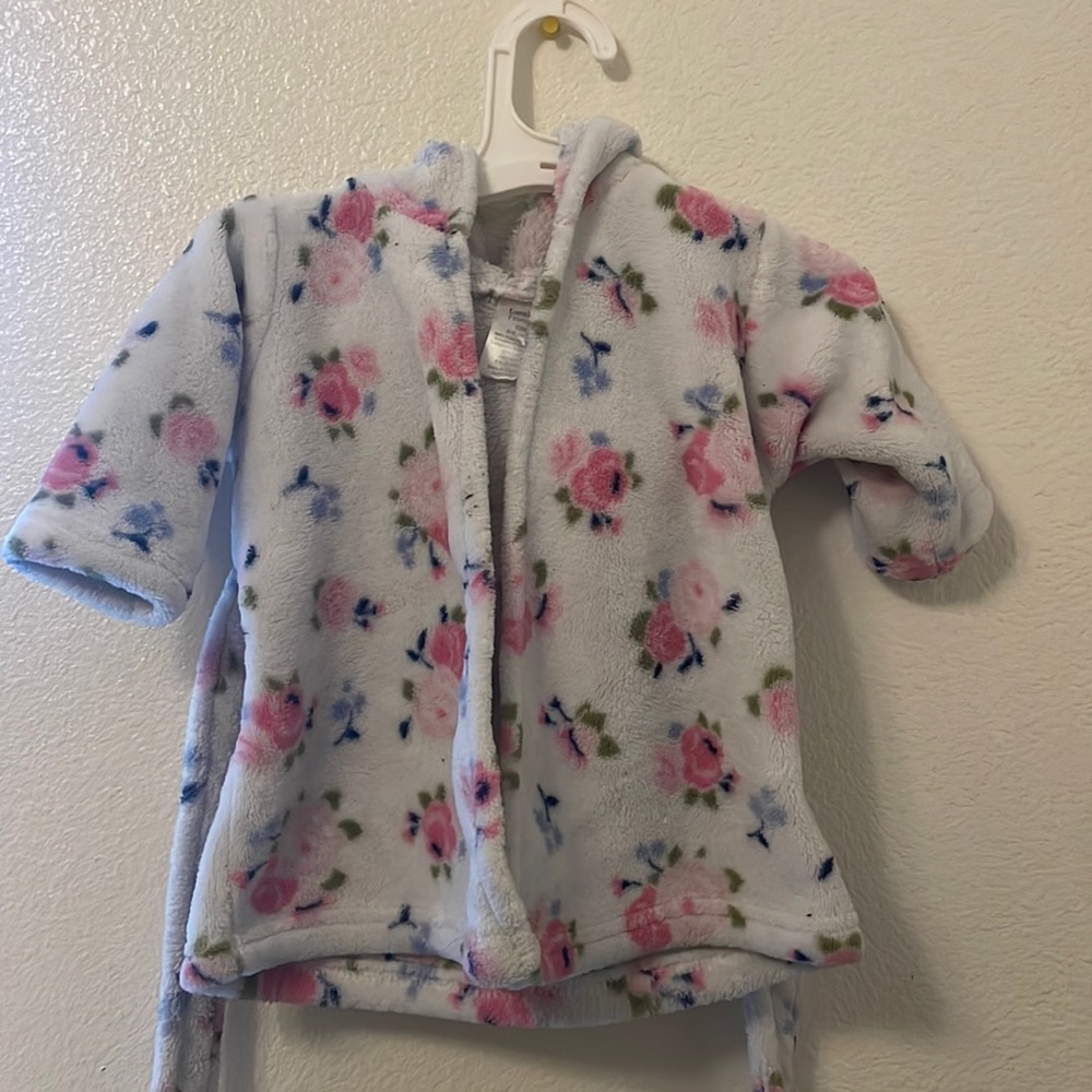 Baby robe
